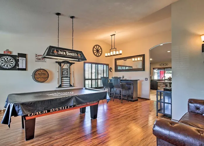 Pool, Bar & Game Room: Red Mountain Oasis Mesa